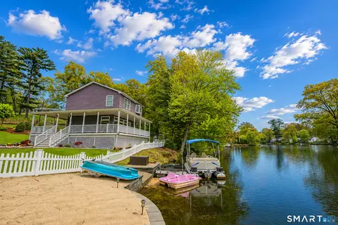 54 W Shore Dr, Enfield, CT 06082