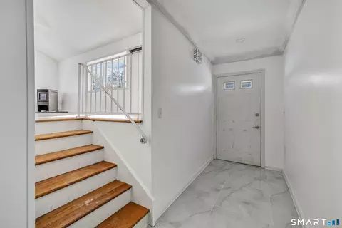 Entry Way - 17 Stage Rd, Brookfield, CT 06804 photo 1 of 3
