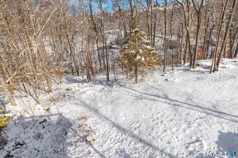 Exterior - 17 Stage Rd, Brookfield, CT 06804 photo 5 of 5