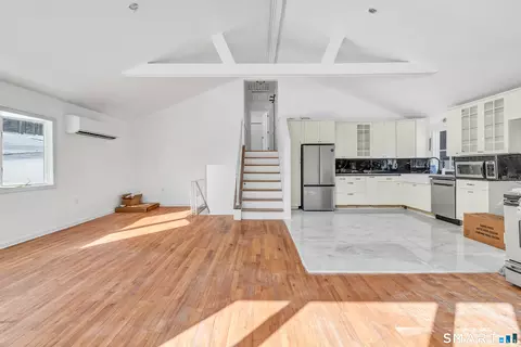 Living - 17 Stage Rd, Brookfield, CT 06804 photo 2 of 6