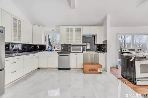 Kitchen - 17 Stage Rd, Brookfield, CT 06804 photo 1 of 3