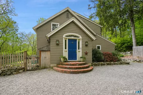 81 Pinetree Rd, Redding, CT 06896