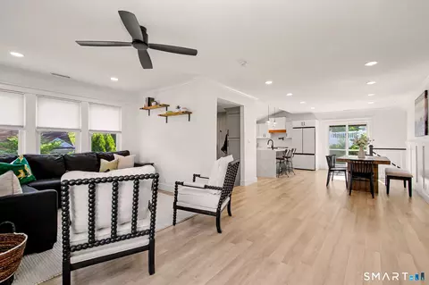 101 Hirsch Rd, Stamford, CT 06905