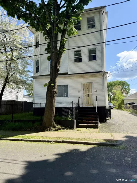 41-43 Kibbe St, Hartford, CT 06106