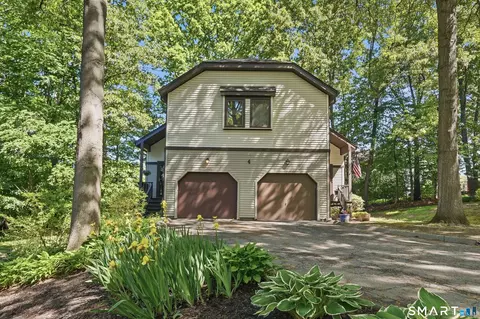 1159 Highland Ave #4A, Waterbury, CT 06708