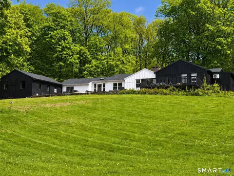 30 Blackman Rd, Ridgefield, CT 06877