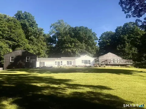 30 Blackman Rd, Ridgefield, CT 06877