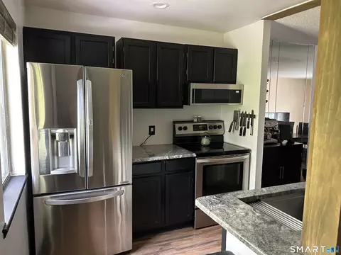 Kitchen - 11 King Arthur Dr #5A, East Lyme, CT 06357 photo 2 of 3