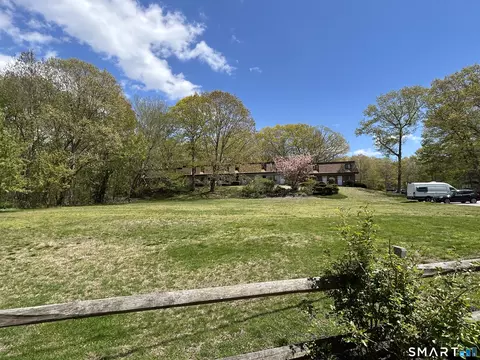 Exterior - 11 King Arthur Dr #5A, East Lyme, CT 06357 photo 7 of 7