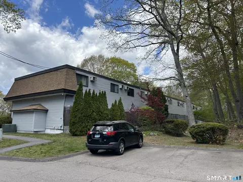 Exterior - 11 King Arthur Dr #5A, East Lyme, CT 06357 photo 3 of 7