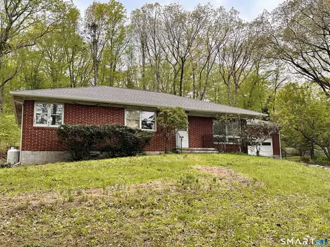 5 Old Town Rd, Seymour, CT 06483