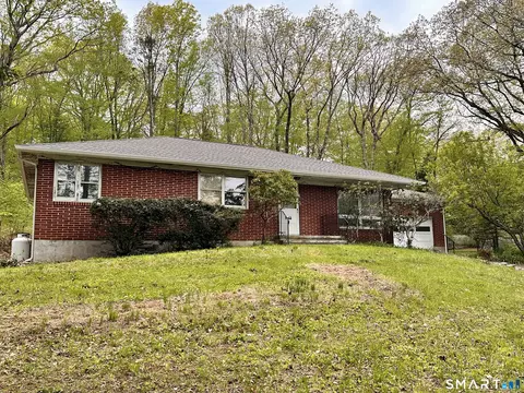 5 Old Town Rd, Seymour, CT 06483