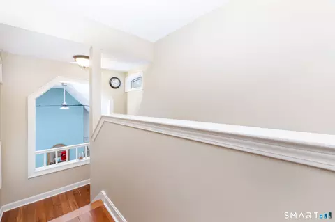 Entry Way - 8 Whitward Pl, Windsor, CT 06095 photo 3 of 4