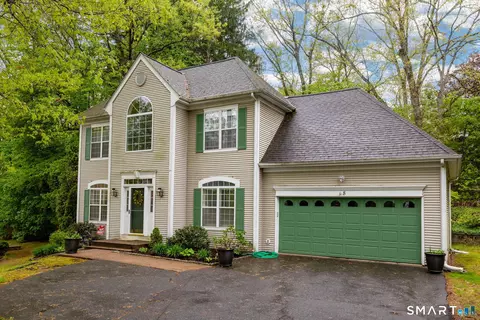 Exterior - 8 Whitward Pl, Windsor, CT 06095 photo 8 of 10
