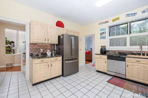 Kitchen - 8 Whitward Pl, Windsor, CT 06095 photo 1 of 3