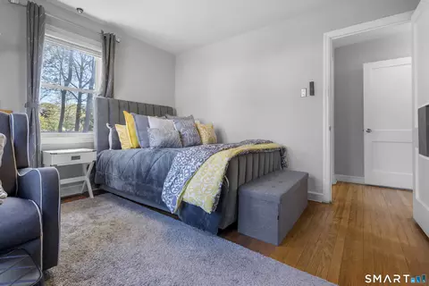 Bedroom - 10 Barraclough Ave, Hamden, CT 06517 photo 4 of 6
