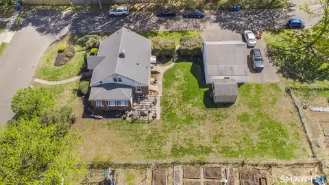 View/Area - 10 Barraclough Ave, Hamden, CT 06517 photo 5 of 5
