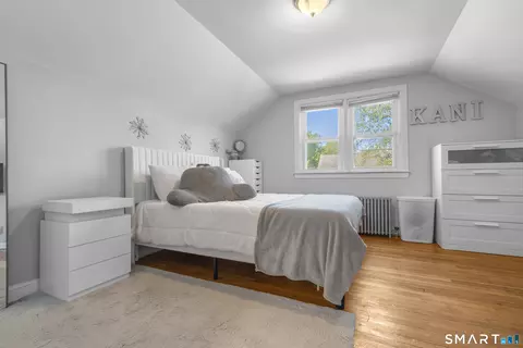 Bedroom - 10 Barraclough Ave, Hamden, CT 06517 photo 5 of 6