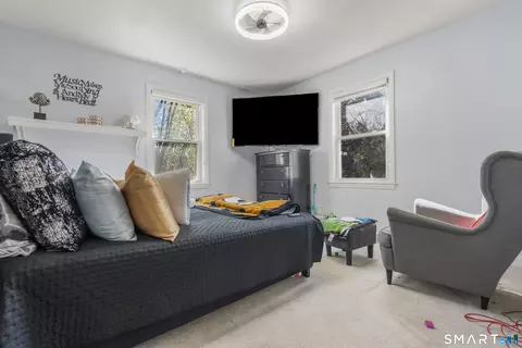 Bedroom - 10 Barraclough Ave, Hamden, CT 06517 photo 1 of 6