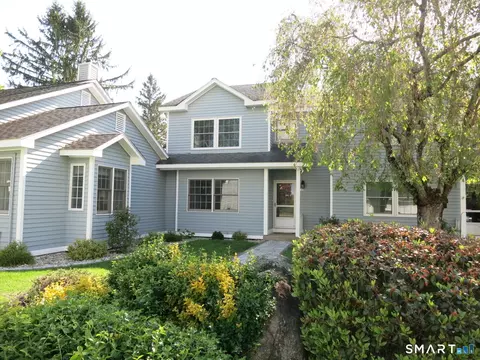 1808 Southgate Ln, Colchester, CT 06415