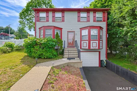 3 Lane Ave, Trumbull, CT 06611
