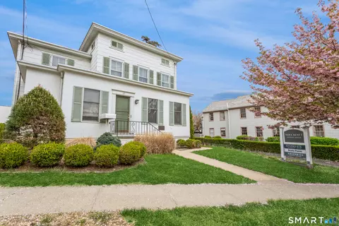 37 Arch St, Greenwich, CT 06830