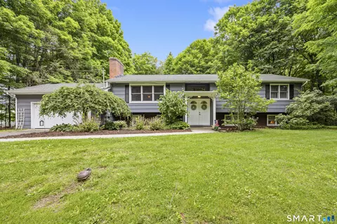 936 S Meriden Rd, Cheshire, CT 06410