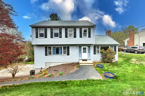 9 Shortell Dr, Ansonia, CT 06401