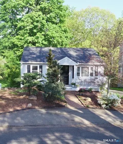 88 Avery Ave, Meriden, CT 06450