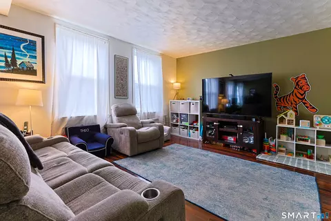 Living - 17 May St, West Haven, CT 06516 photo 3 of 4