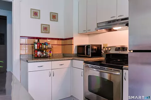Kitchen - 17 May St, West Haven, CT 06516 photo 3 of 6