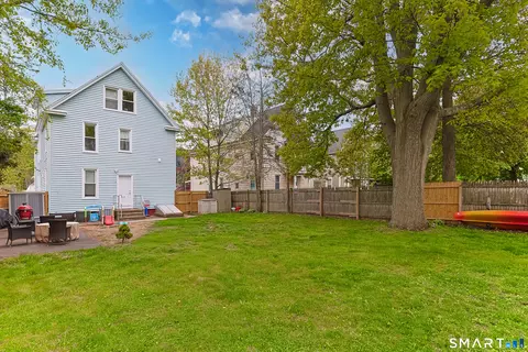 Exterior - 17 May St, West Haven, CT 06516 photo 3 of 4