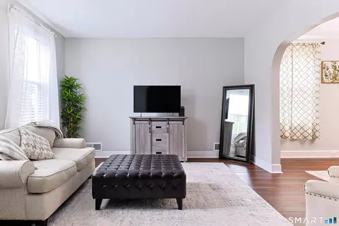 Living - 17 May St, West Haven, CT 06516 photo 1 of 4