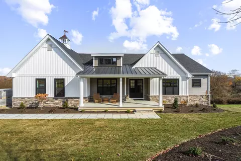 11 Twin Valley Rd, East Lyme, CT 06333