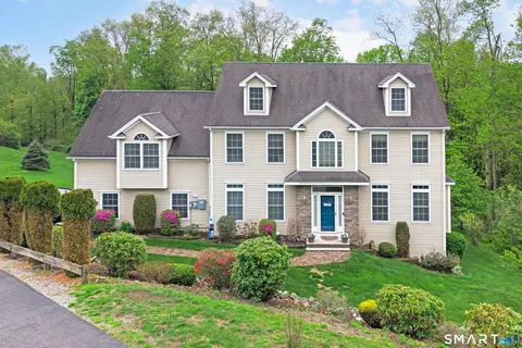 12 Davis Rd, Oxford, CT 06478