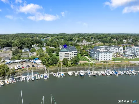 60 Maple St #39, Branford, CT 06405