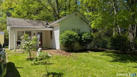24 Barry Rd, Coventry, CT 06238