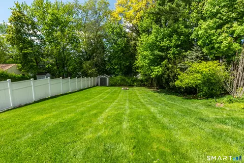 Exterior - 597 Wolcott Hill Rd, Wethersfield, CT 06109 photo 6 of 7