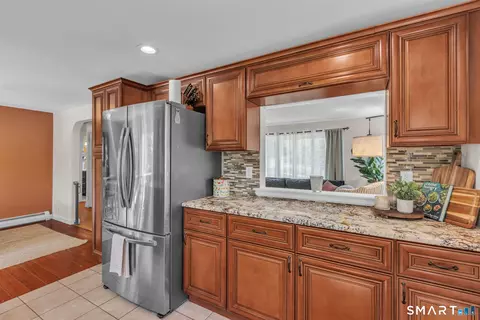 Kitchen - 597 Wolcott Hill Rd, Wethersfield, CT 06109 photo 4 of 4