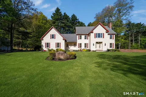 60 Oak Ridge Dr, Avon, CT 06001
