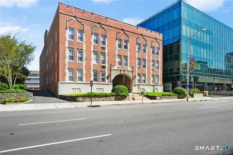 641 Summer St #6, Stamford, CT 06901