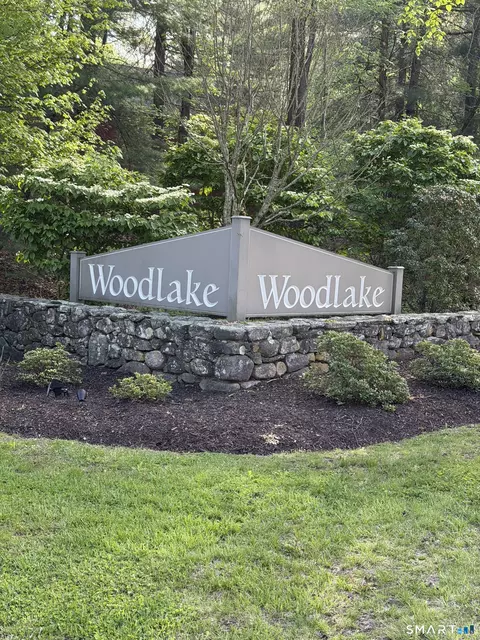 7 Highpoint Ct #7, Woodbury, CT 06798