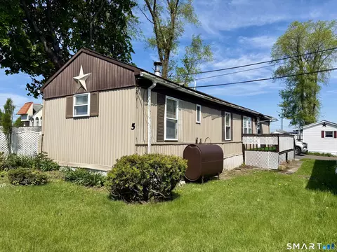 9 North Rd, East Windsor, CT 06088