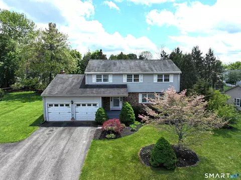 182 Great Swamp Rd, Glastonbury, CT 06033