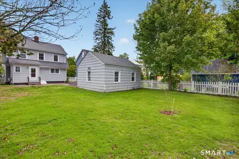 Exterior - 34 Norris St, Hamden, CT 06517 photo 5 of 6