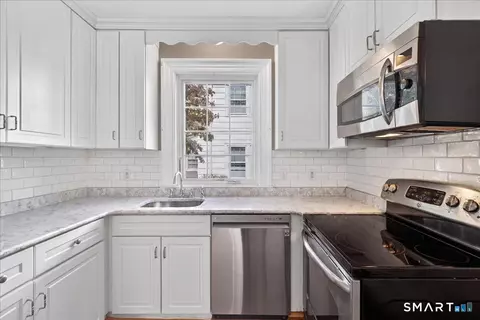 Kitchen - 34 Norris St, Hamden, CT 06517 photo 3 of 3