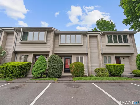 827 Oronoke Rd #1-7, Waterbury, CT 06708