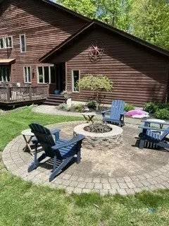 Exterior - 72 Pinnacle Rd, Ellington, CT 06029 photo 2 of 7