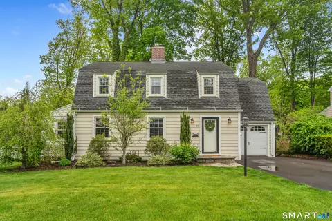 80 Knollwood Rd, North Haven, CT 06473