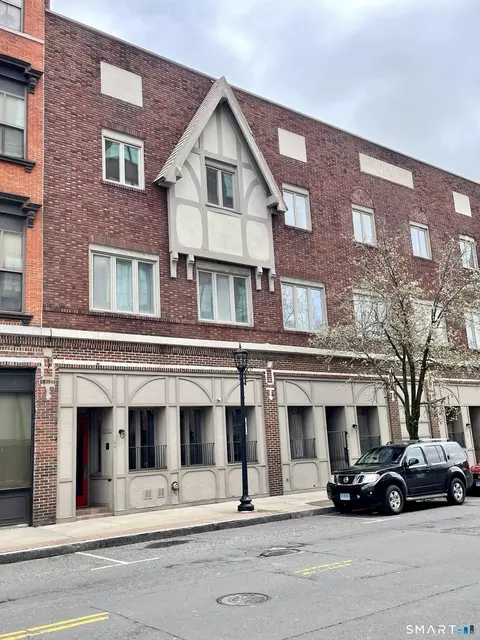 42 S Main St #203, Norwalk, CT 06854